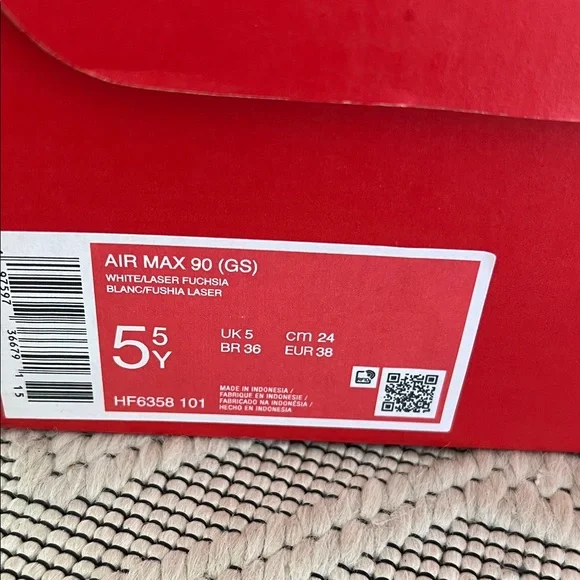 Nike Air Max 90 - Picture 6 of 6